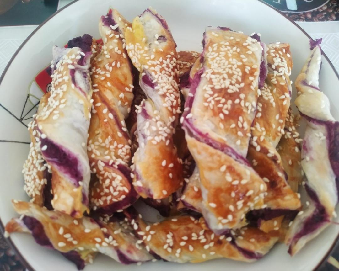 手抓饼的万能吃法，紫薯酥！的做法