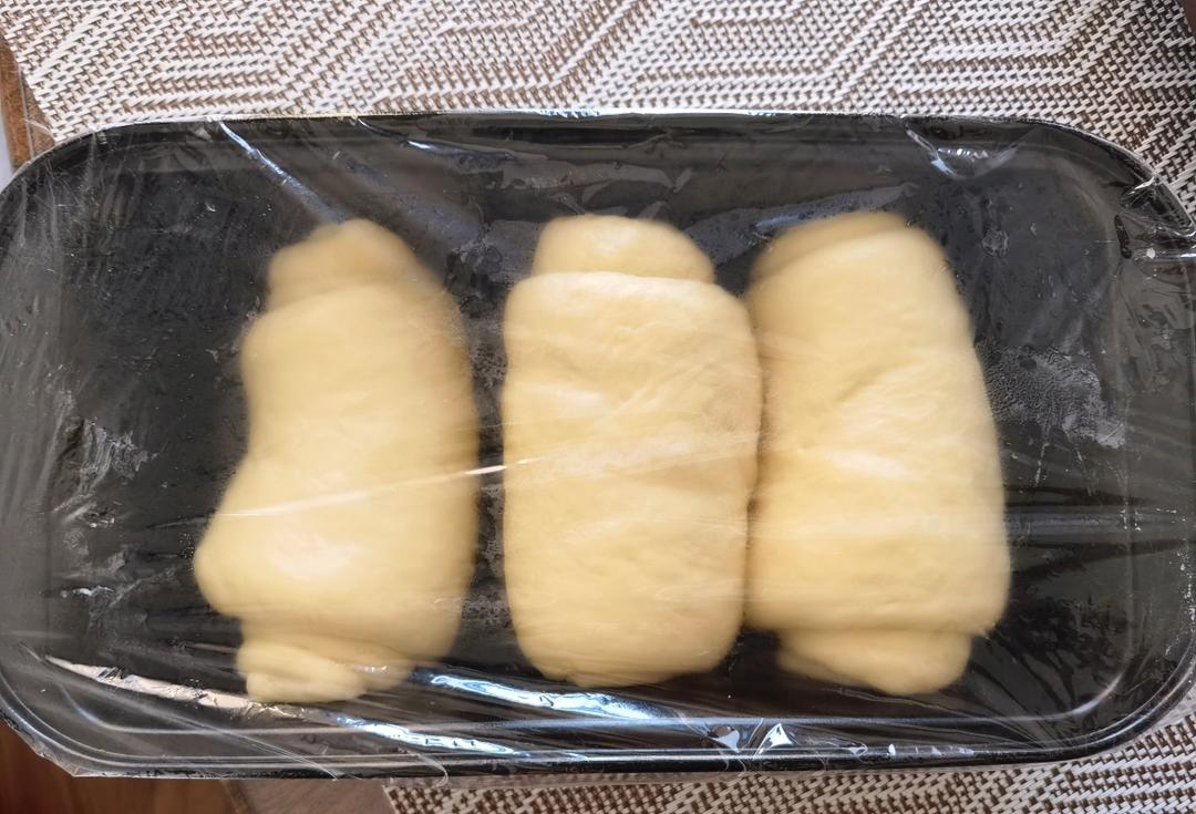做一次就成功的牛奶吐司面包（手和面揉出手套膜）最后附全麦吐司
