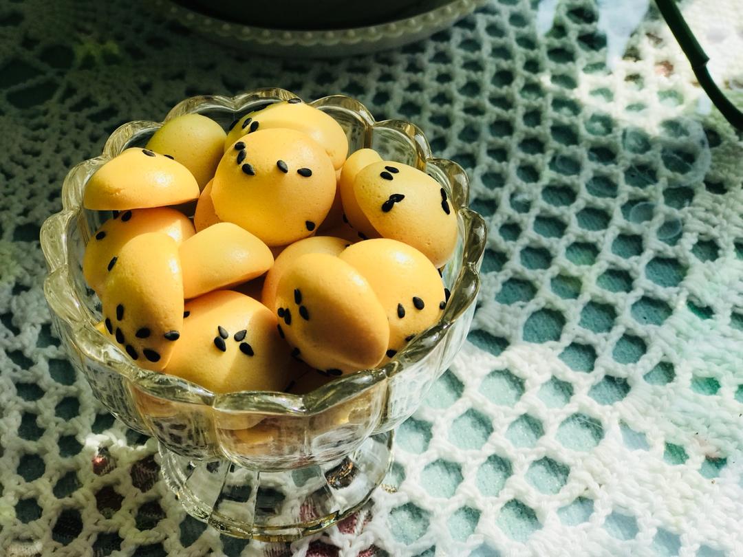 入口即化的蛋黄小饼干