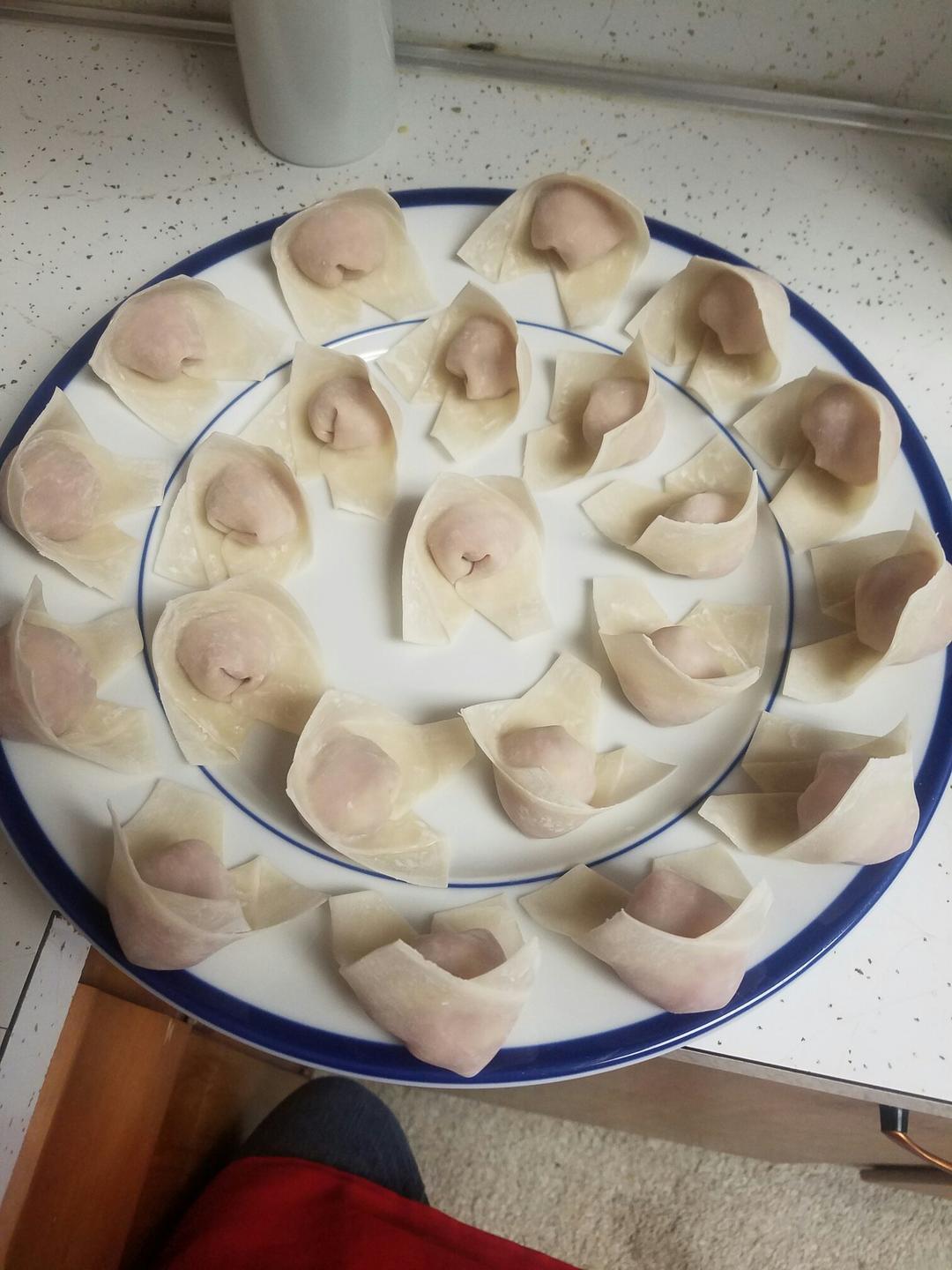 馄饨的包法（简单易学不跑馅儿）
