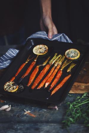 枫糖芥末酱烤胡萝卜Maple dijon roast carrots的做法 步骤5