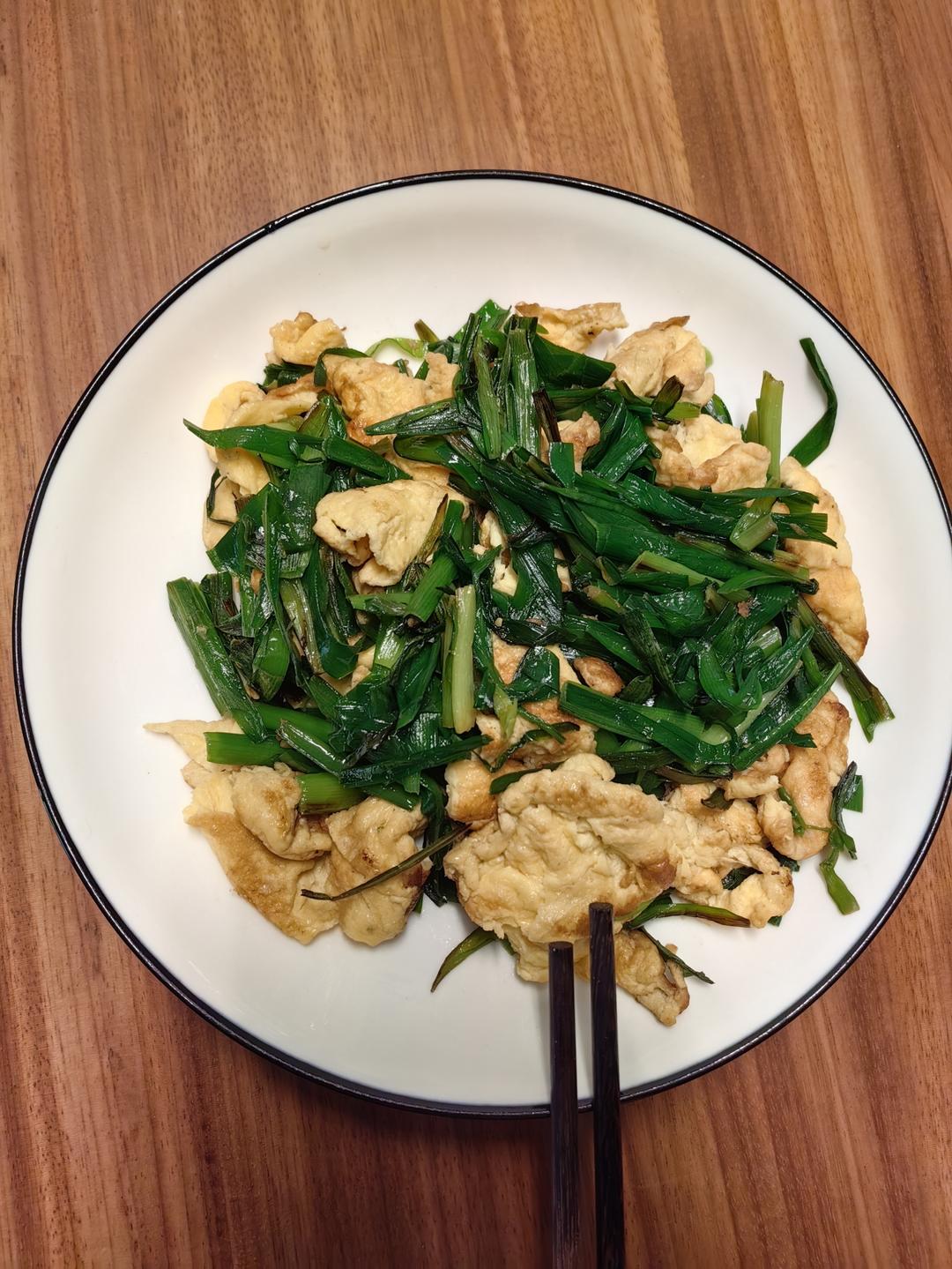 韭菜炒鸡蛋——三分钟快手下饭菜 掌握火候的秘诀