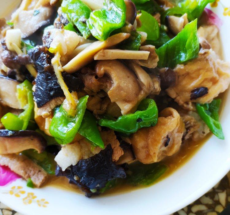 比肉好吃的冬菇烧面筋