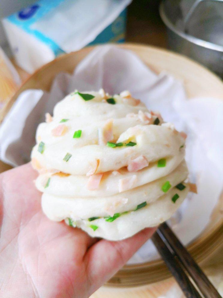 最好吃的火腿葱香花卷—附让葱不变黄的小窍门