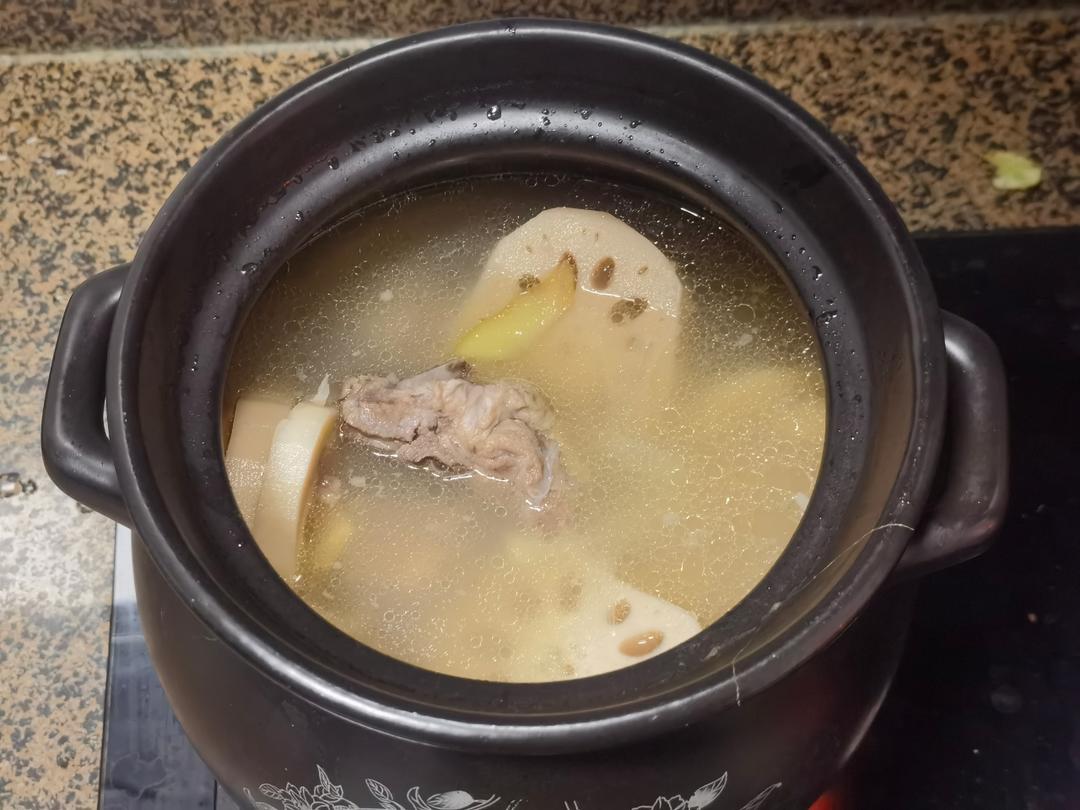 排骨莲藕汤