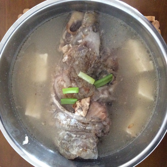 鱼头豆腐汤