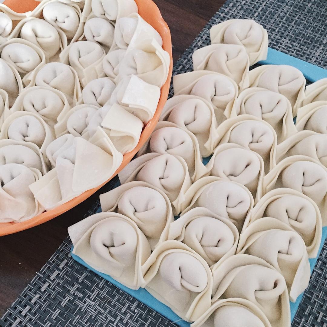 上海荠菜大馄饨