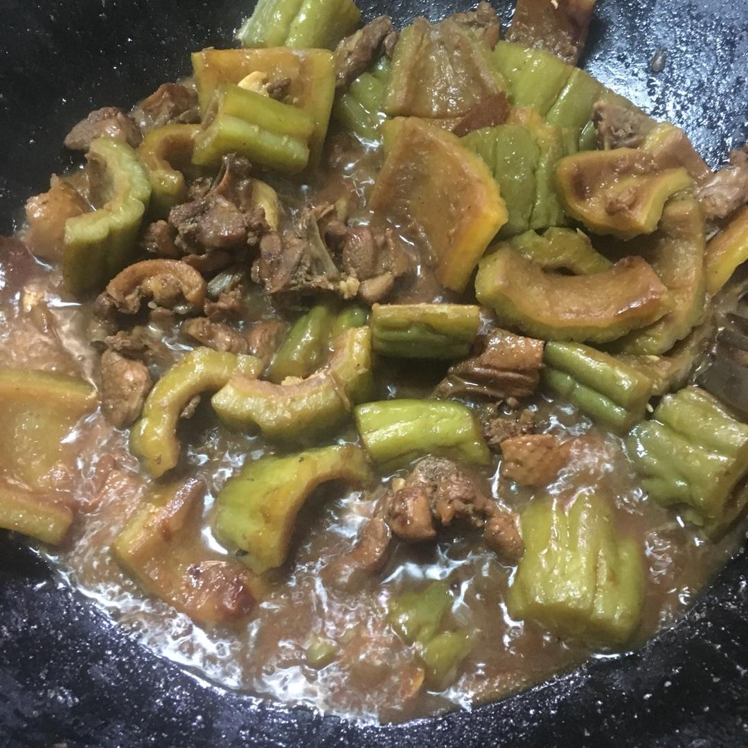 苦瓜焖鸭