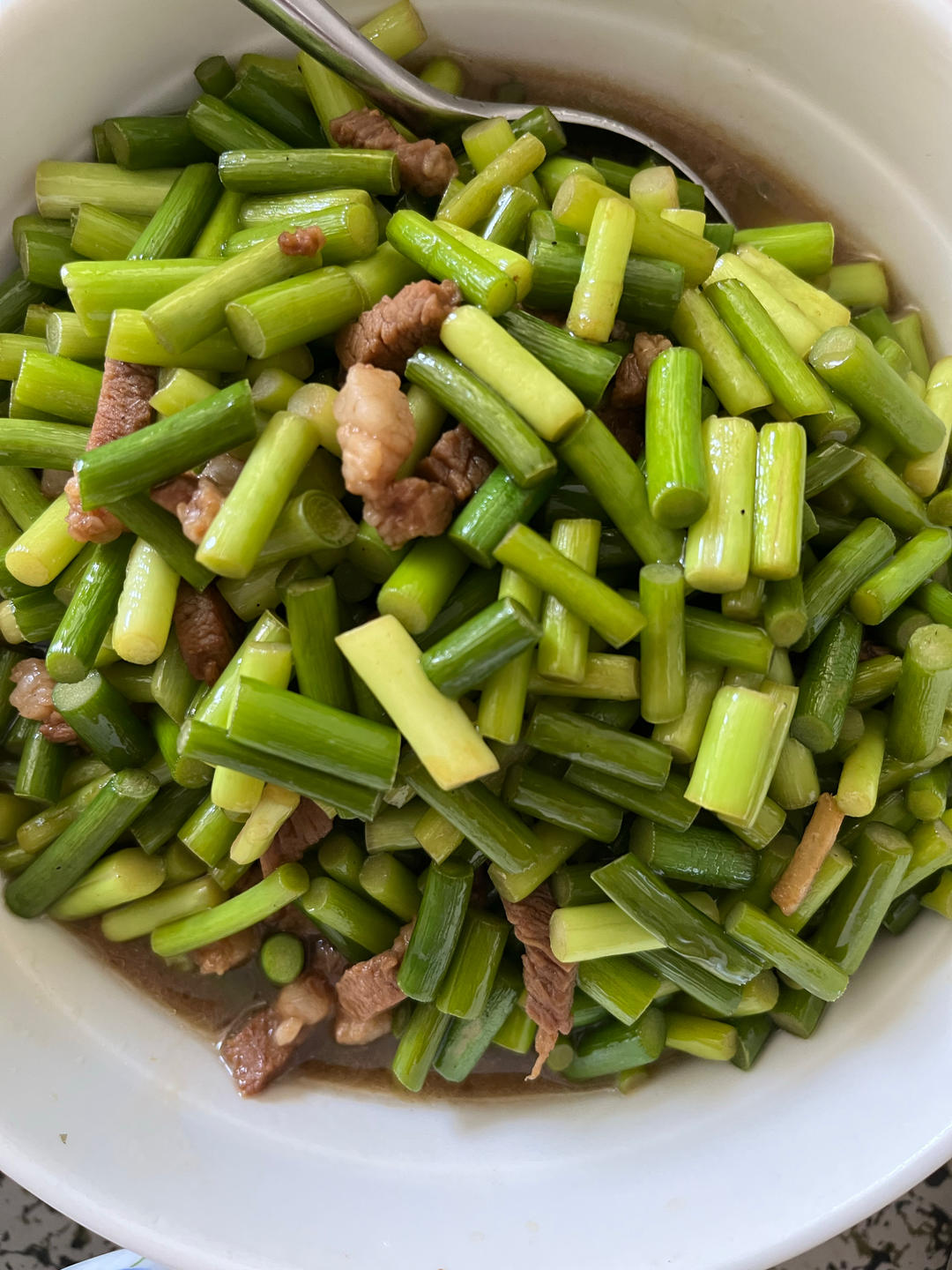 简单易做的下饭菜－蒜苔炒肉