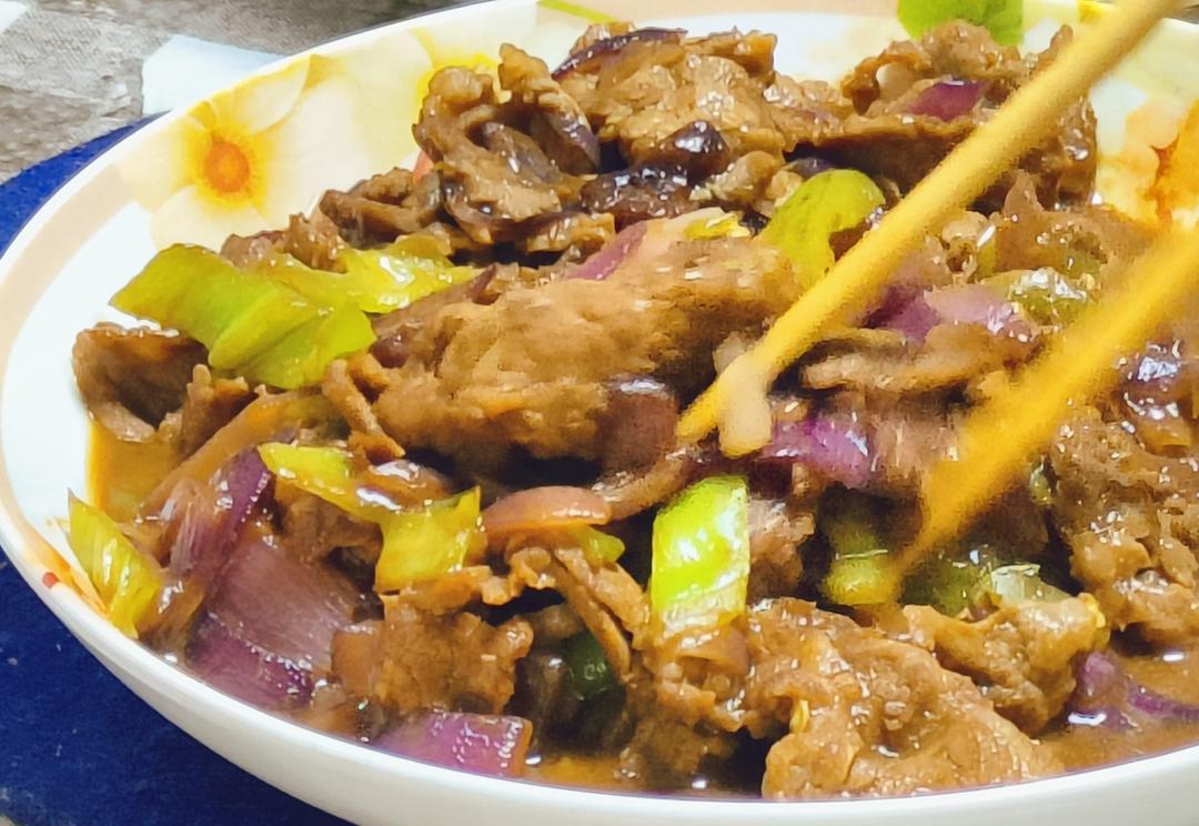 老少皆宜的一道“青椒洋葱爆炒牛肉”