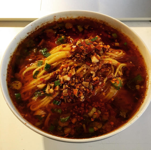 麻辣小面/酸辣面