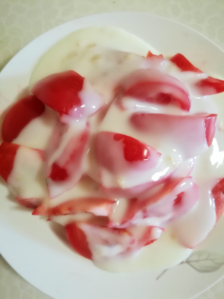 好吃不怕胖的低脂酸奶拌西红柿的做法
