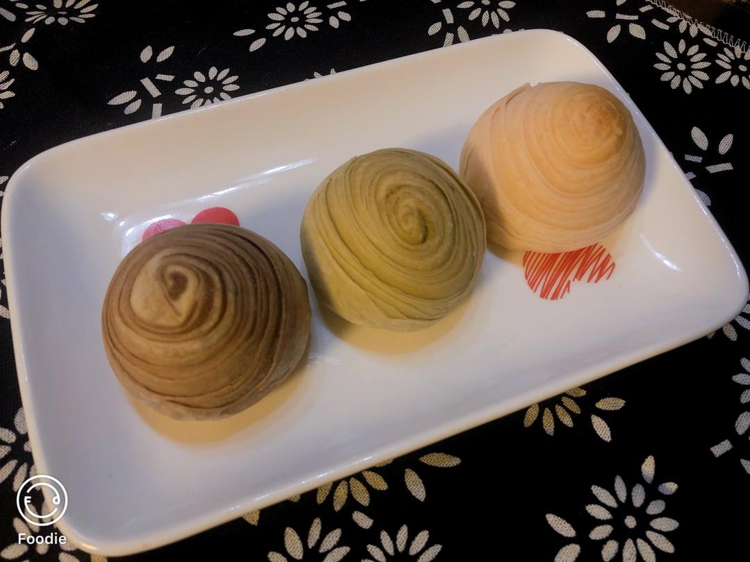 蛋黄酥~紫薯、抹茶、原味~花好月圆，中秋快乐~内附一次做六色蛋黄酥方法~