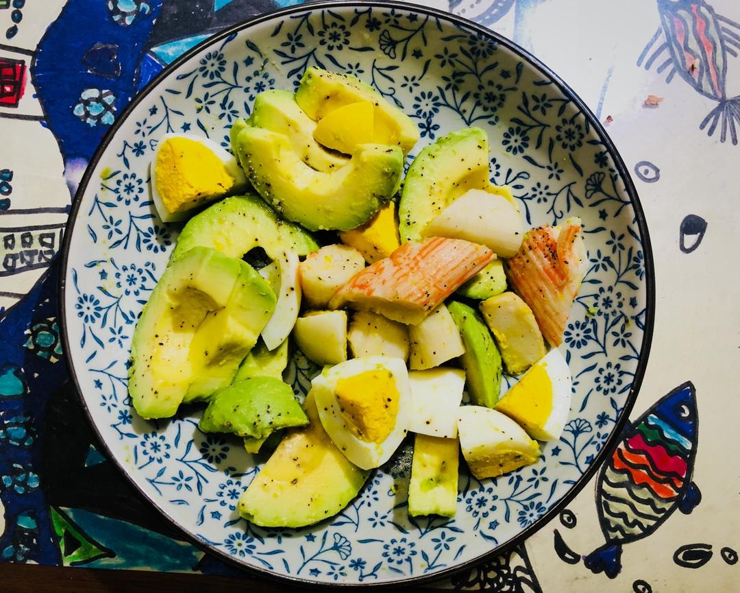 早餐之牛油果鸡蛋沙拉