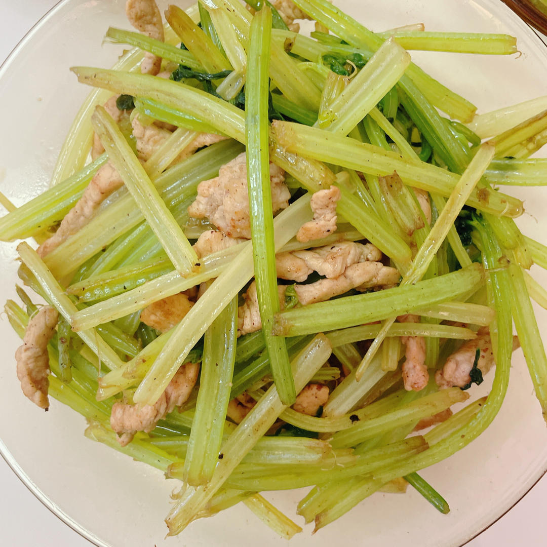 芹菜肉丝