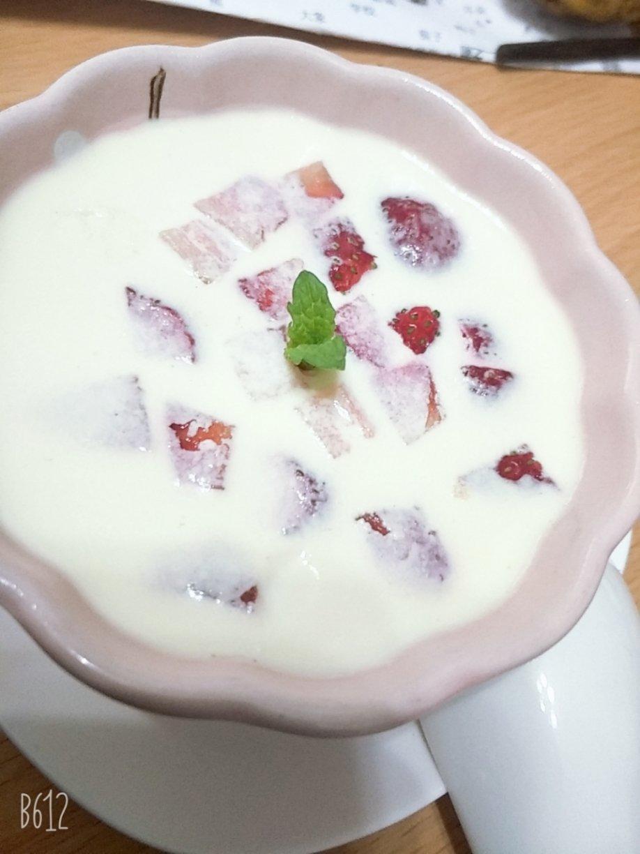 草莓奶冻——日本超人气小食（不用琼脂版本）【健康小食】