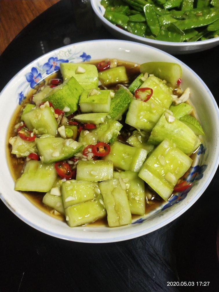 超好吃的的刀拍黄瓜拍拍拍