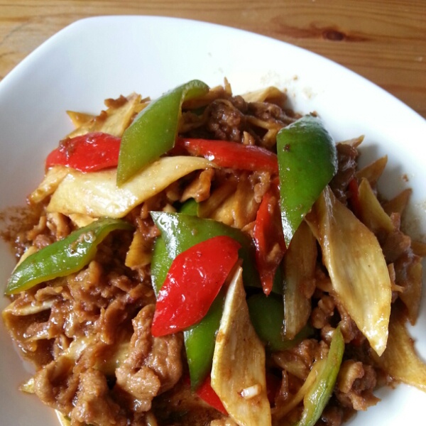 菁琳闲圃616                         做过 高笋炒肉 肉片滑嫩, 笋片