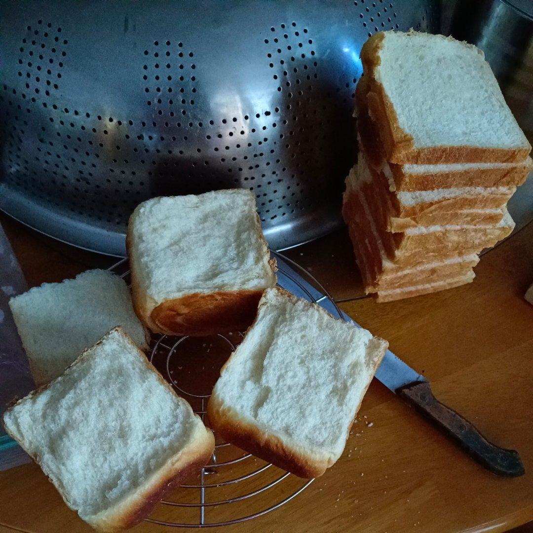 好吃到犯规的网红「生吐司」