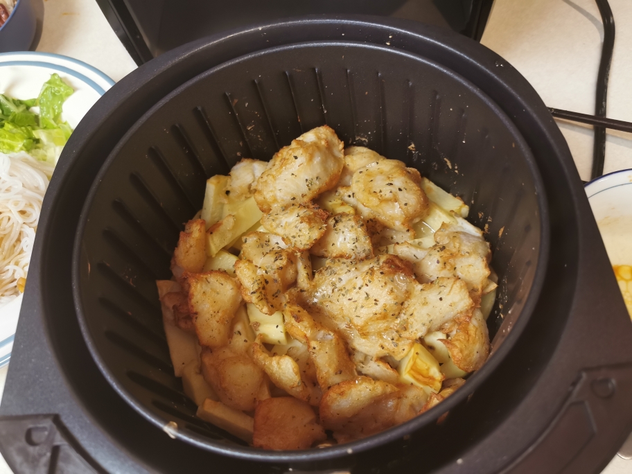 空气炸锅食谱之龙利鱼柳+薯条的做法