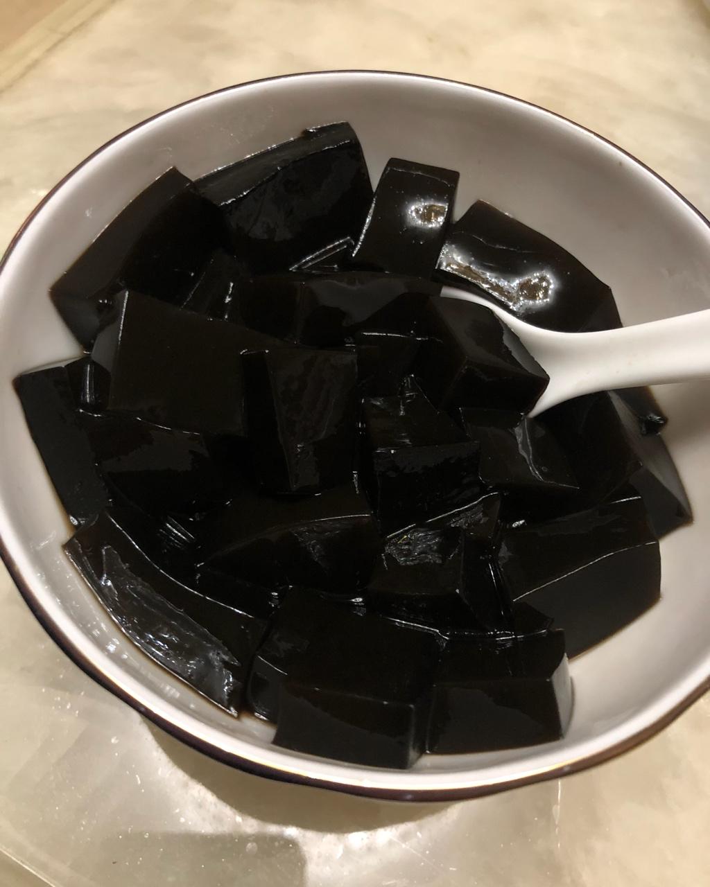 biubiubi7做的自制仙草冻(仙草版)