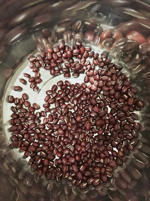 红豆花生红枣补血汤的做法 步骤1