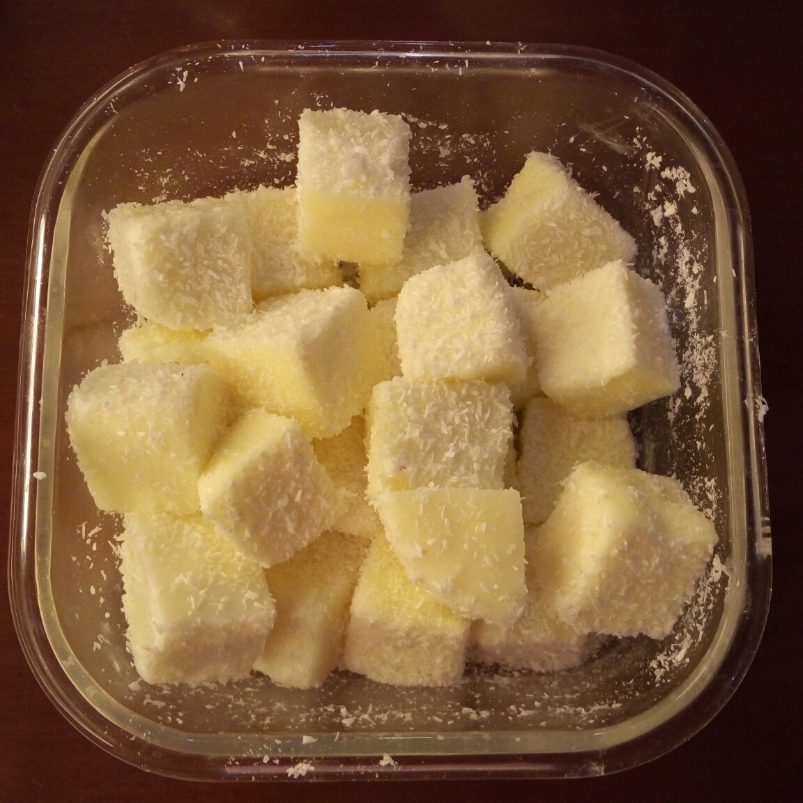 椰丝牛奶小方糕