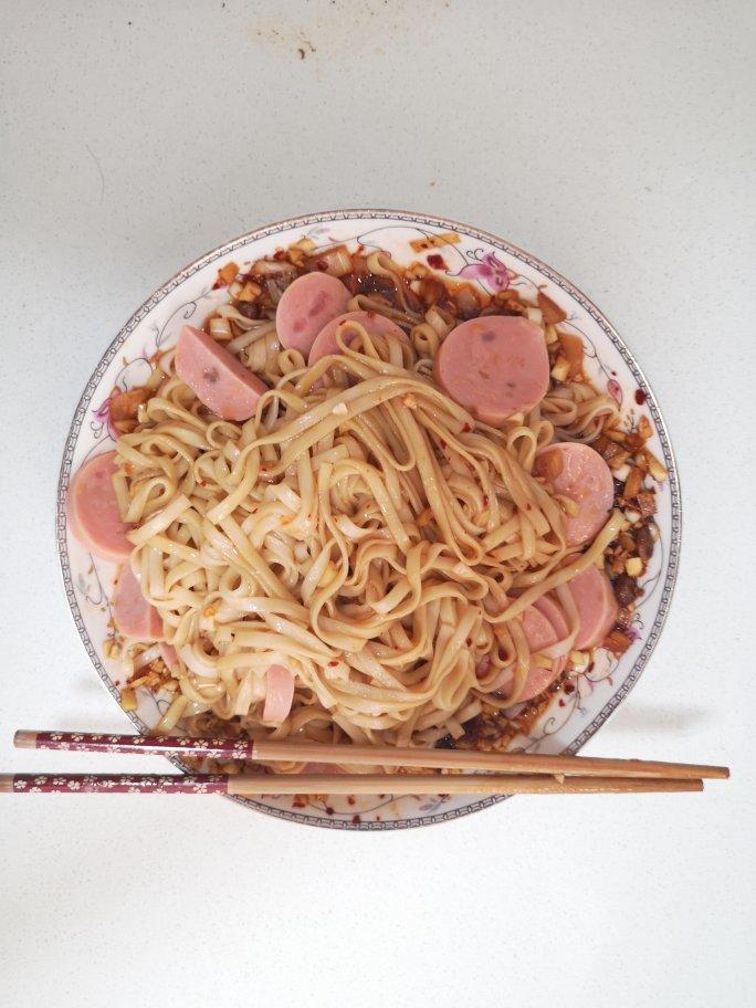 「拌面」一口气吃一盆，停不下来