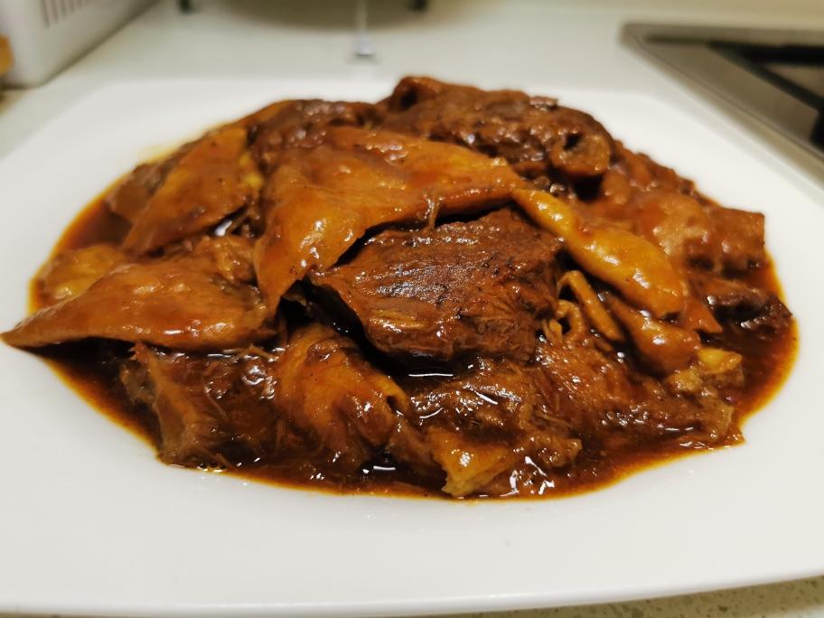 黄焖两样