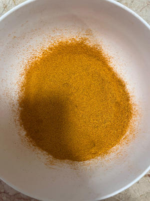 姜黄的“一黄多吃”，既能做出姜黄粉，还能榨出姜黄汁，一点儿不浪费，要汁有汁，要粉有粉！的做法 步骤6