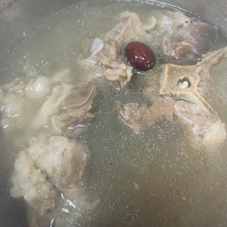 白汤羊蝎子火锅