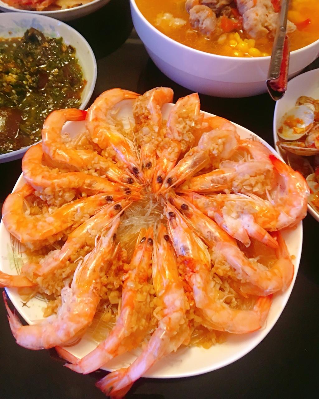 蒜蓉粉丝蒸虾