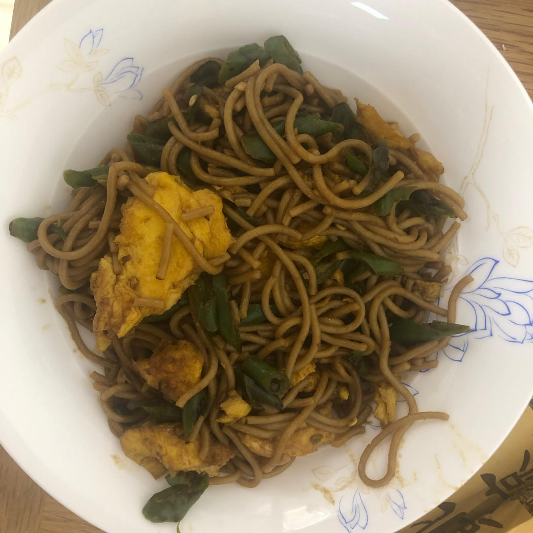 好吃到尖叫的青椒鸡蛋酱拌面❗️酱香浓郁入味