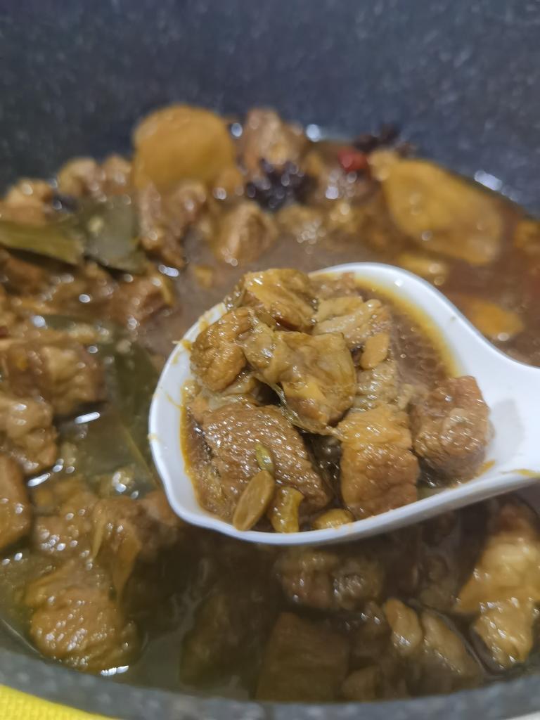 炖牛肉