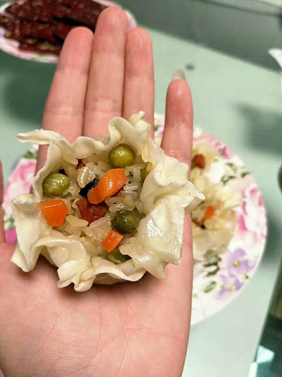 饺子皮咸蛋黄烧麦