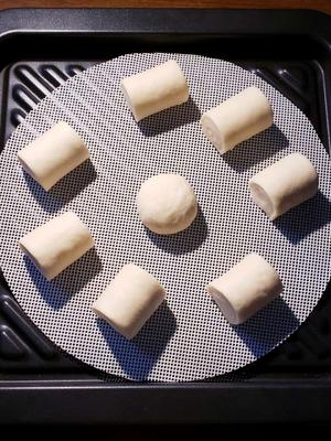 一压就光滑㊙️牛奶馒头【松下DS900微蒸烤箱】的做法 步骤11
