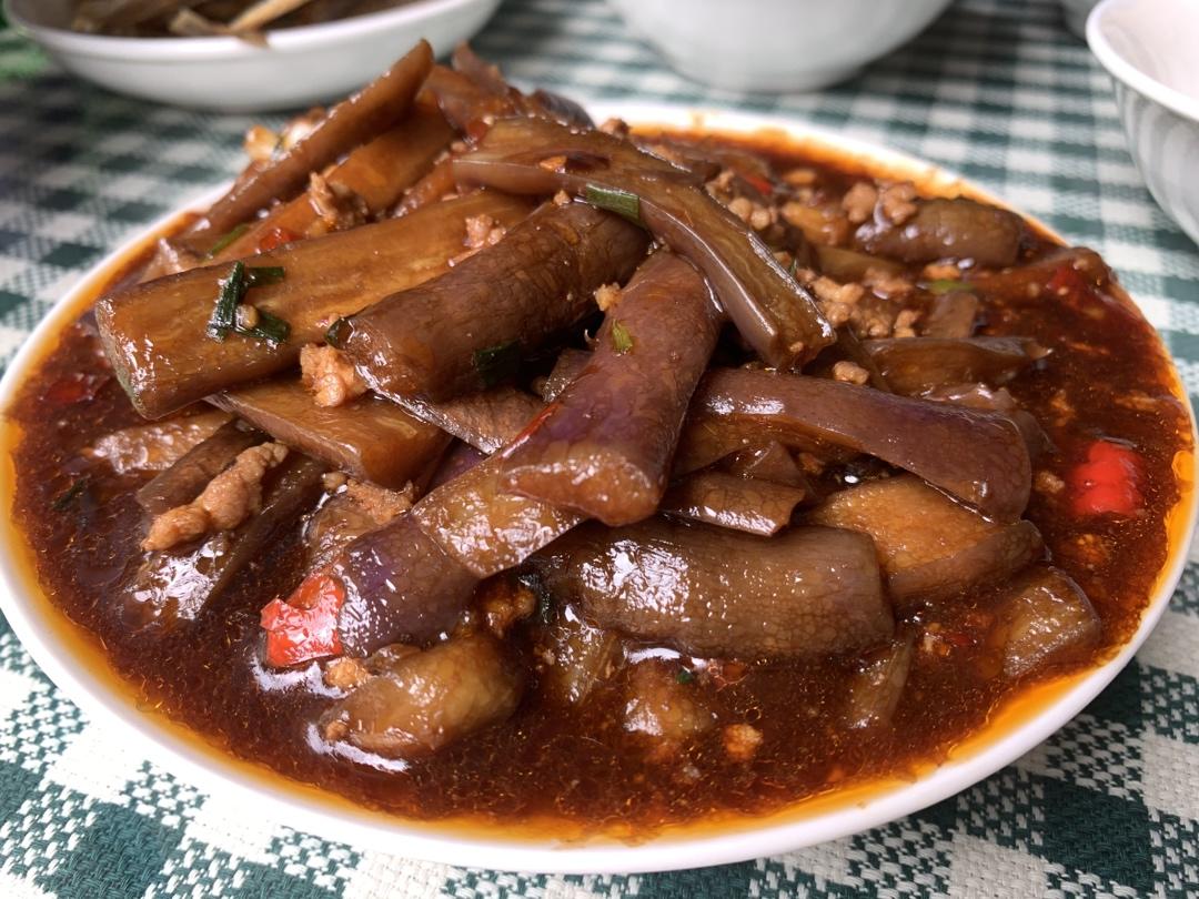 开胃下饭菜！巨简单的家常鱼香茄子煲