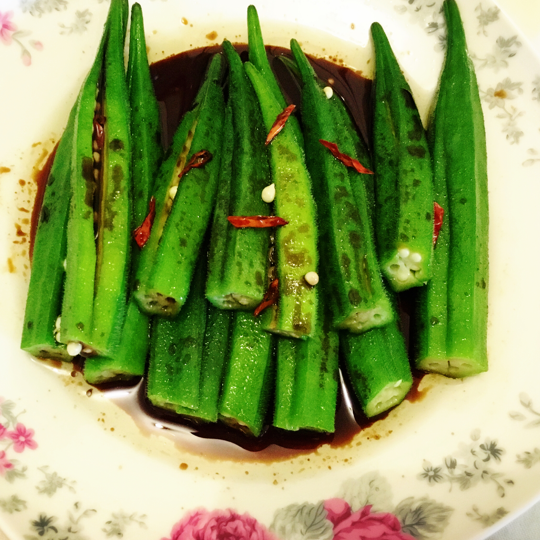 白灼秋葵