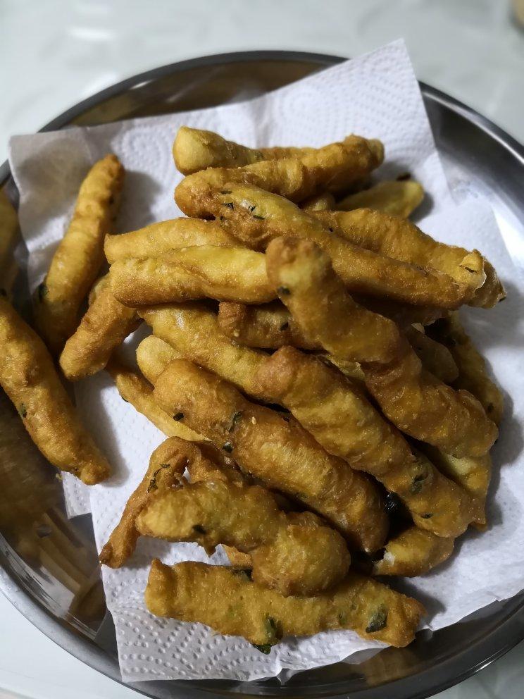 做过 妈妈教做葱香小油条 有点油馍筋的感觉