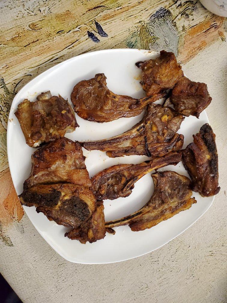 秒杀烧烤摊的烤羊排