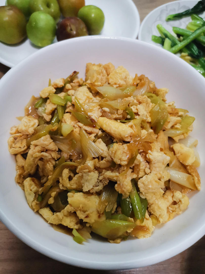 超下饭的大葱炒鸡蛋