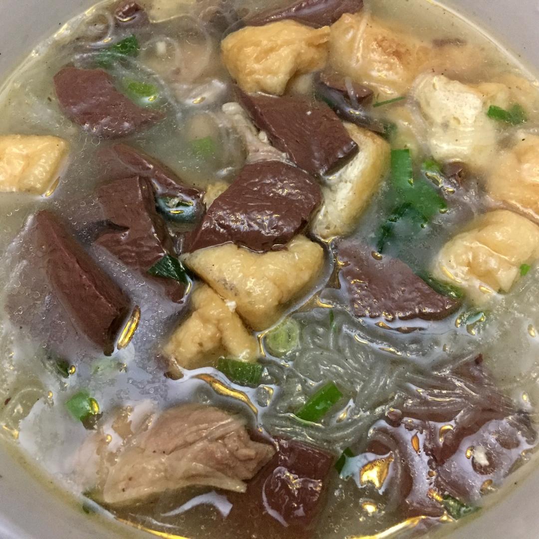 鸭血粉丝汤