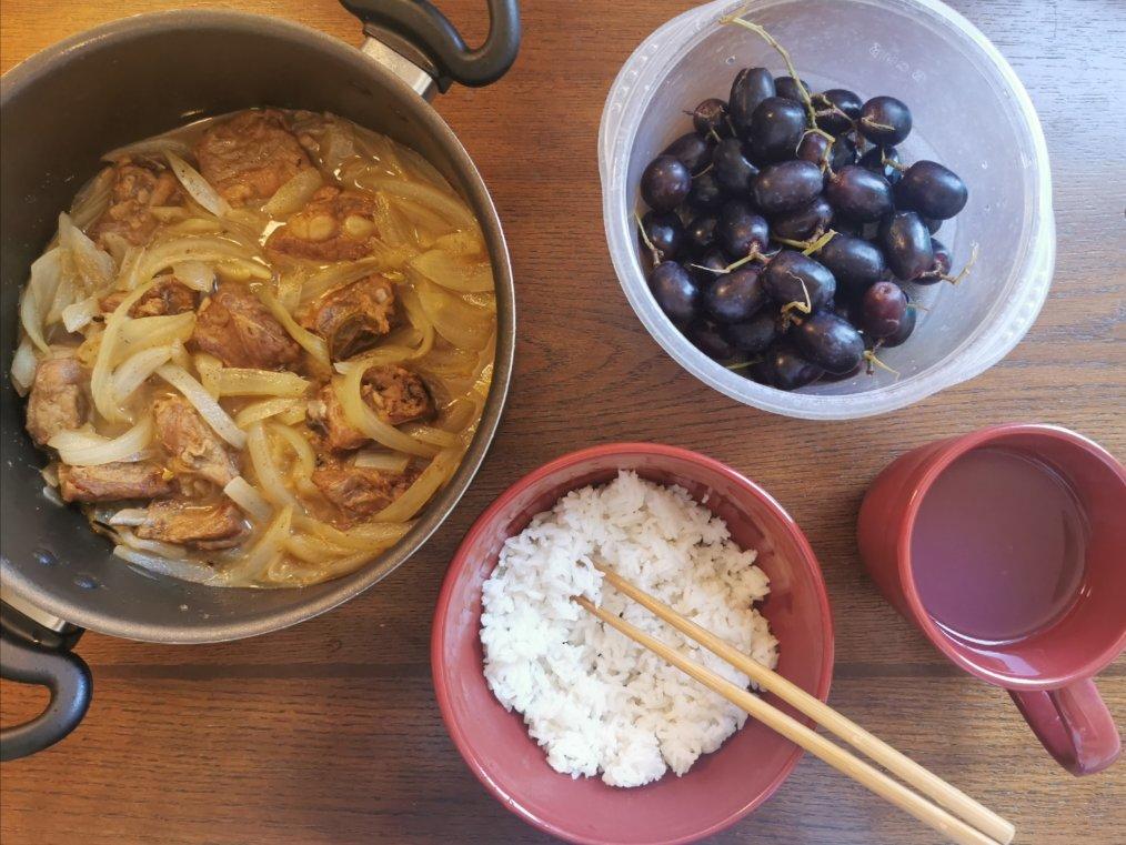 洋葱炖排骨