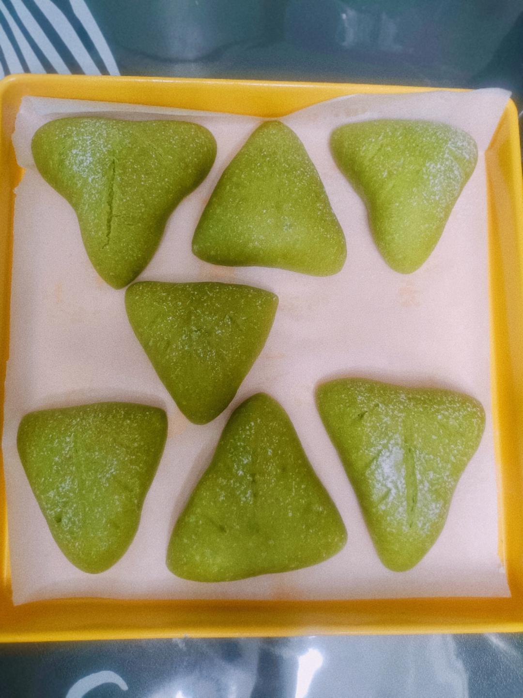 抹茶奶香小面包