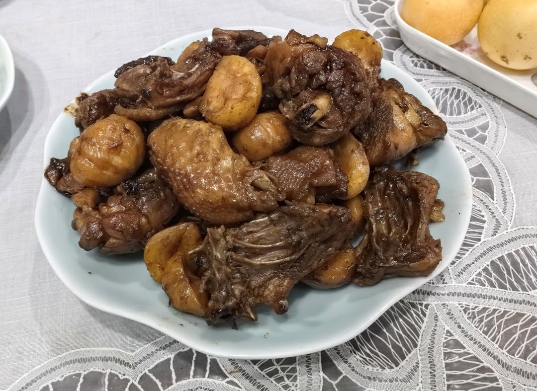 【栗子烧鸡】鸡肉都给你吃，栗子归我~