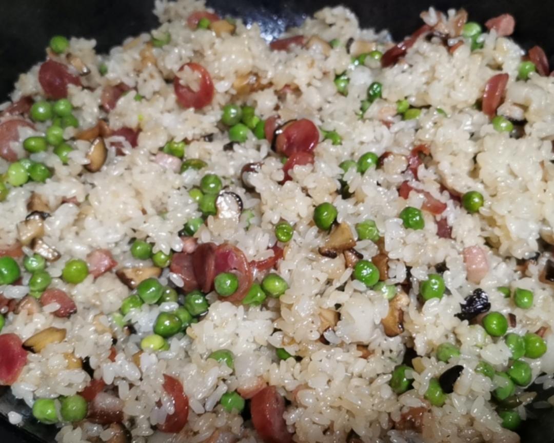 很简单的炒糯米饭的做法