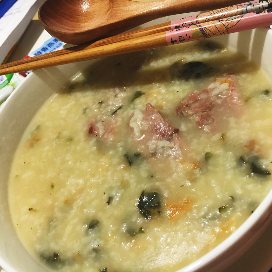 菜干蚝豉咸猪骨粥