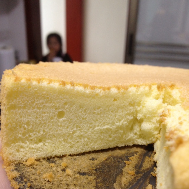 超简单完美戚风蛋糕（6寸2蛋）附打发、翻拌、脱模视频