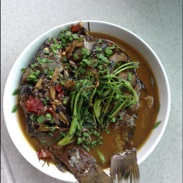 红烧鲫鱼