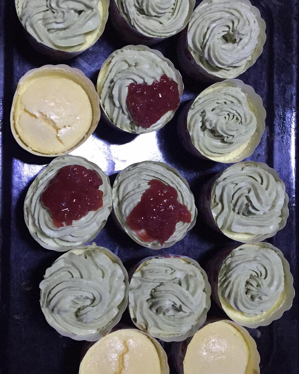 戚风纸杯奶油蛋糕
